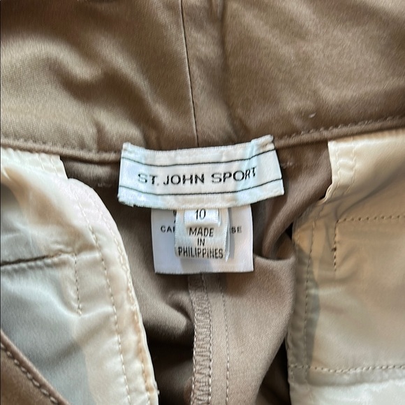 St. John Sport Vintage Tailored Blazer with pants - Picture 11 of 14